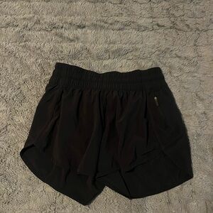 Lululemon black hotty hot shorts